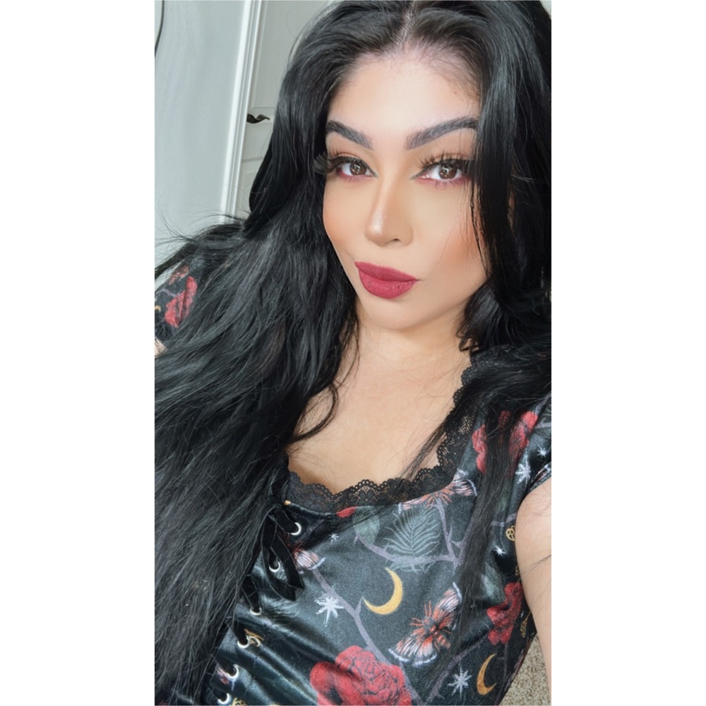 Meet your Posher, Anibeth